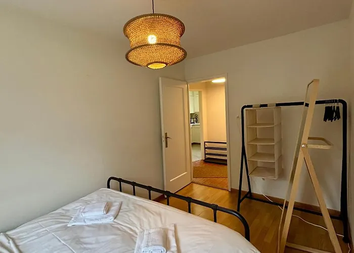 Basic With Balcony Access * Zurich