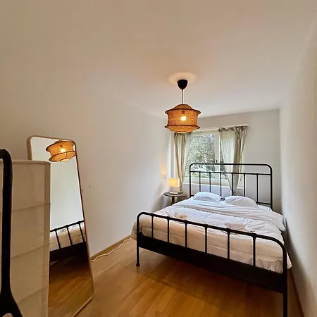 Lejlighed Basic With Balcony Access